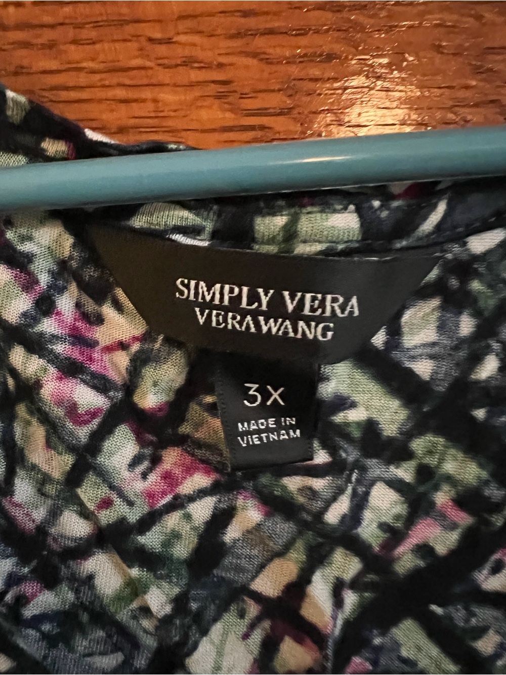 Simply Vera Vera Wang 3X V Neck Short Sleeve Pullover Multi Color - Picture 2 of 3